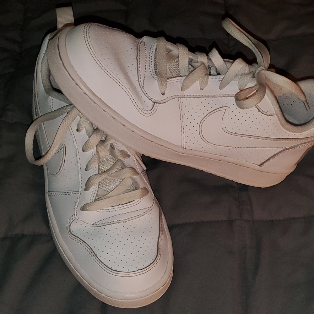 Dunks - Picture 3 of 3